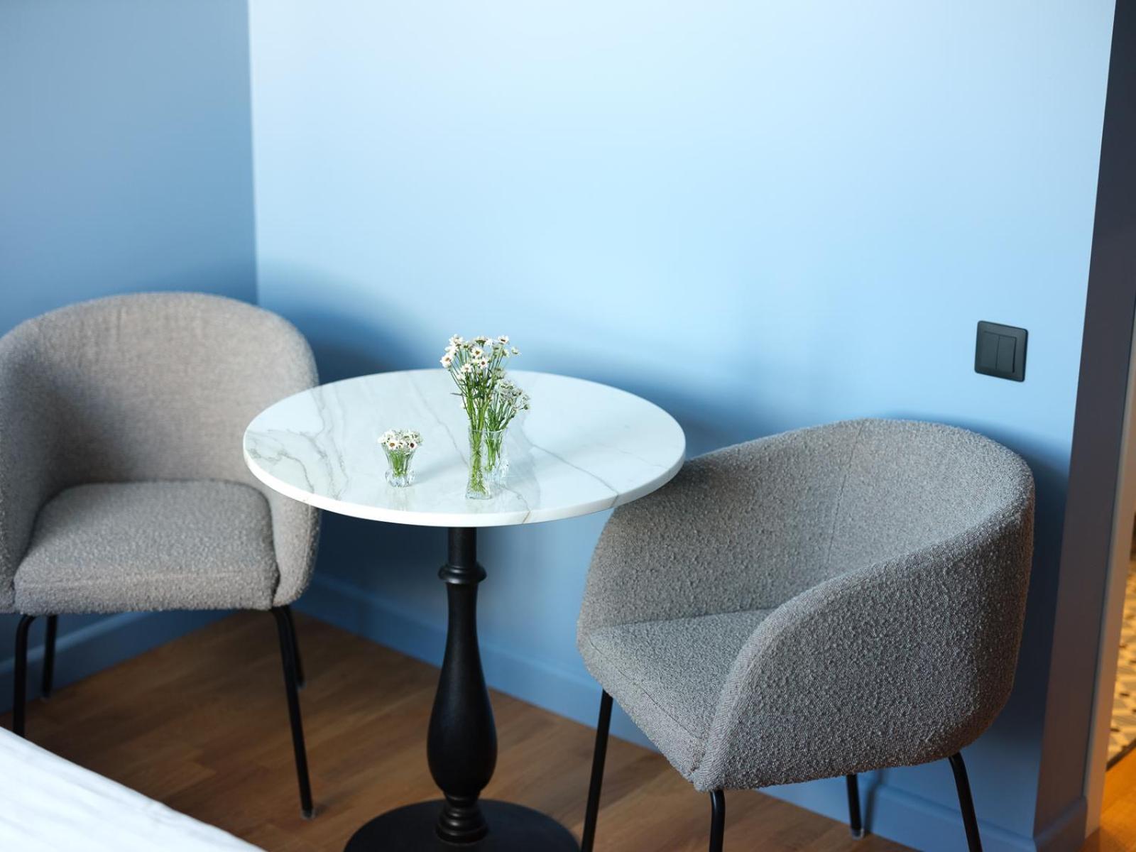 Aparthotel Miro Center - Quiet Chic, Self Check-in Riga